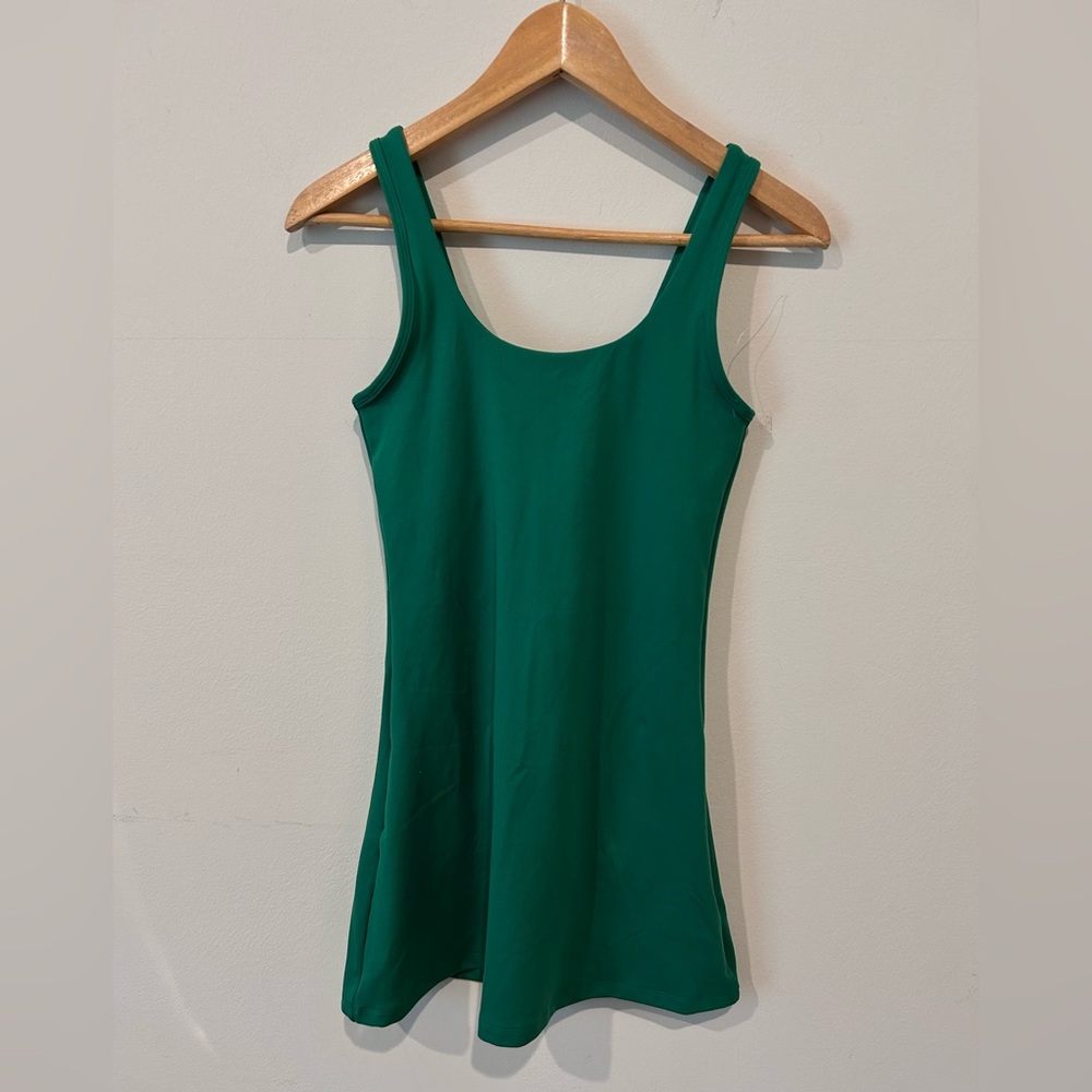 Athletic dress
